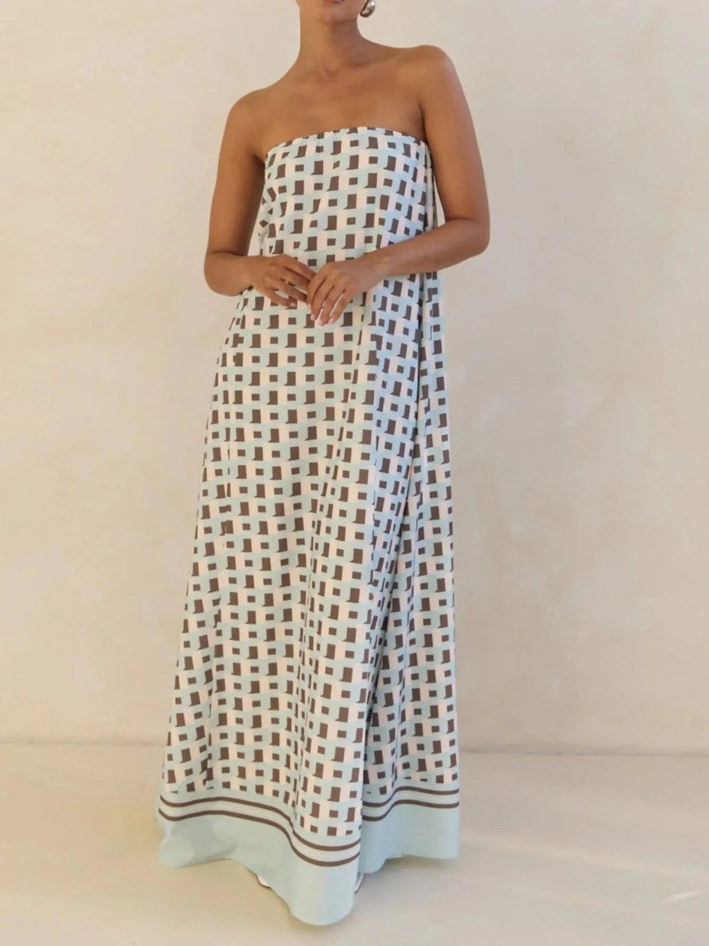 Maxi Dress Smocked Strapless Printed Off-The-Shoulder