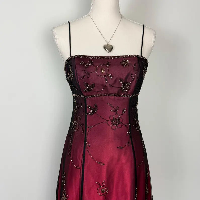 Burgundy Spaetti Straps Exquisite Beaded Long Tulle Ball Gown Evening Dress prom dress