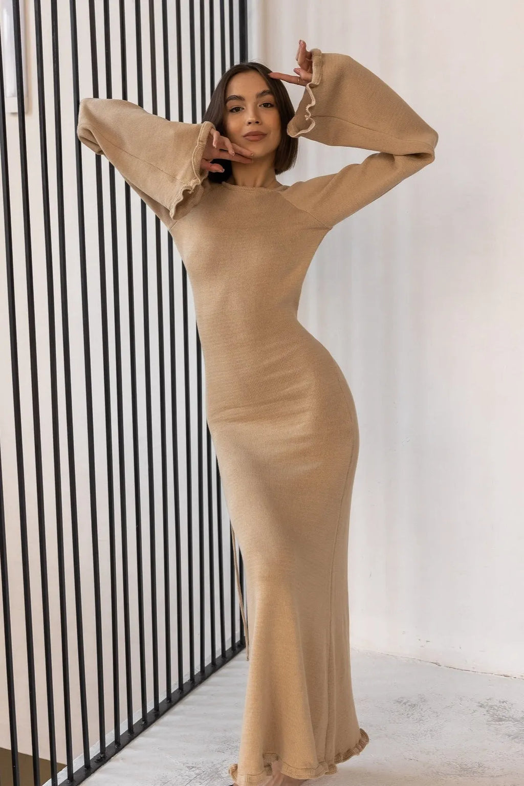 Backless Knit Bodycon Maxi Dress