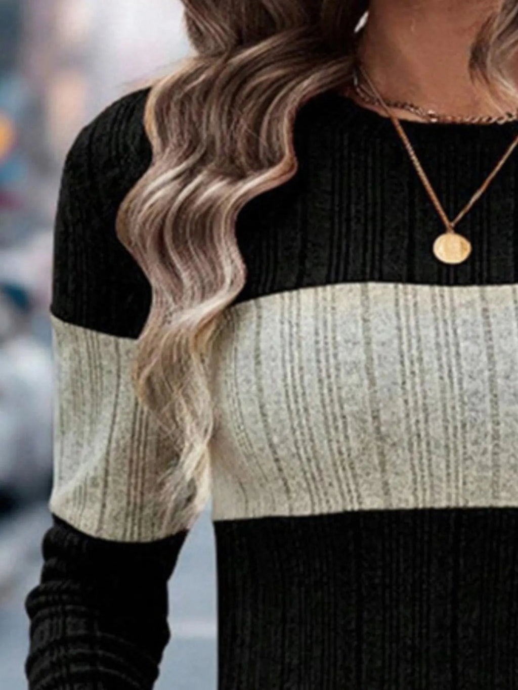 Color Block Round Neck Sweater for Women