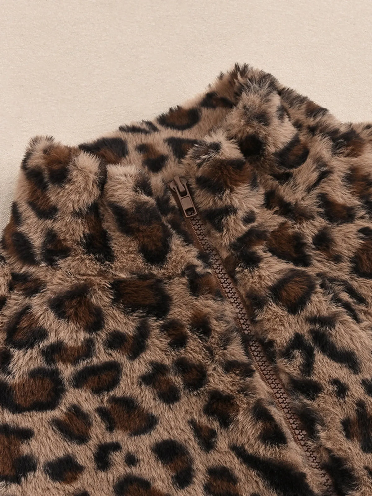 Liber Leopard Print Plush Stand-up Collar Navel Exposed Short Vest