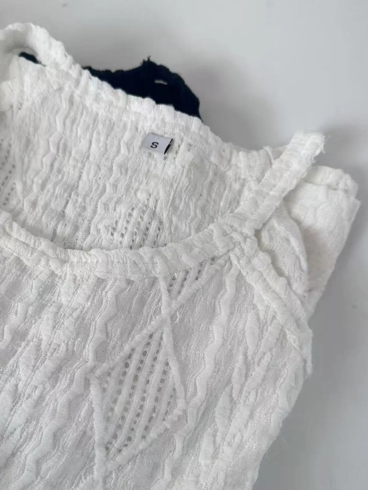 Ribbed Textured Round Neck Tank Top