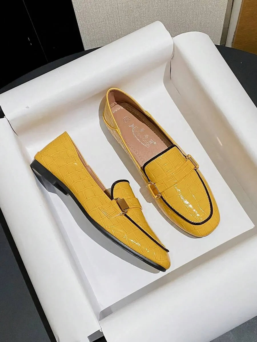 Chic Women's PU Leather Slip-On Loafers with Peas Toe for Spring and Fall Fashion