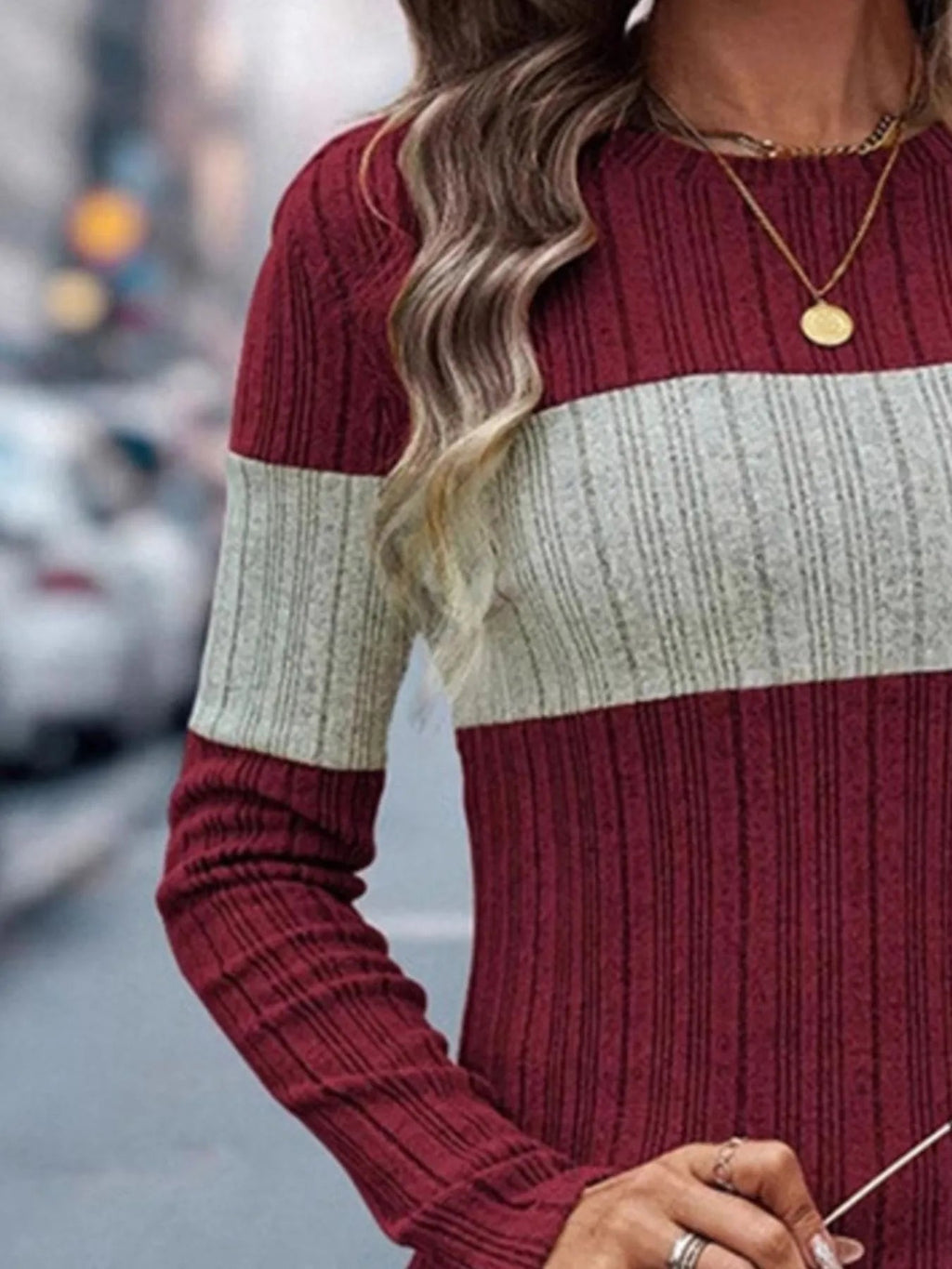 Color Block Round Neck Sweater for Women