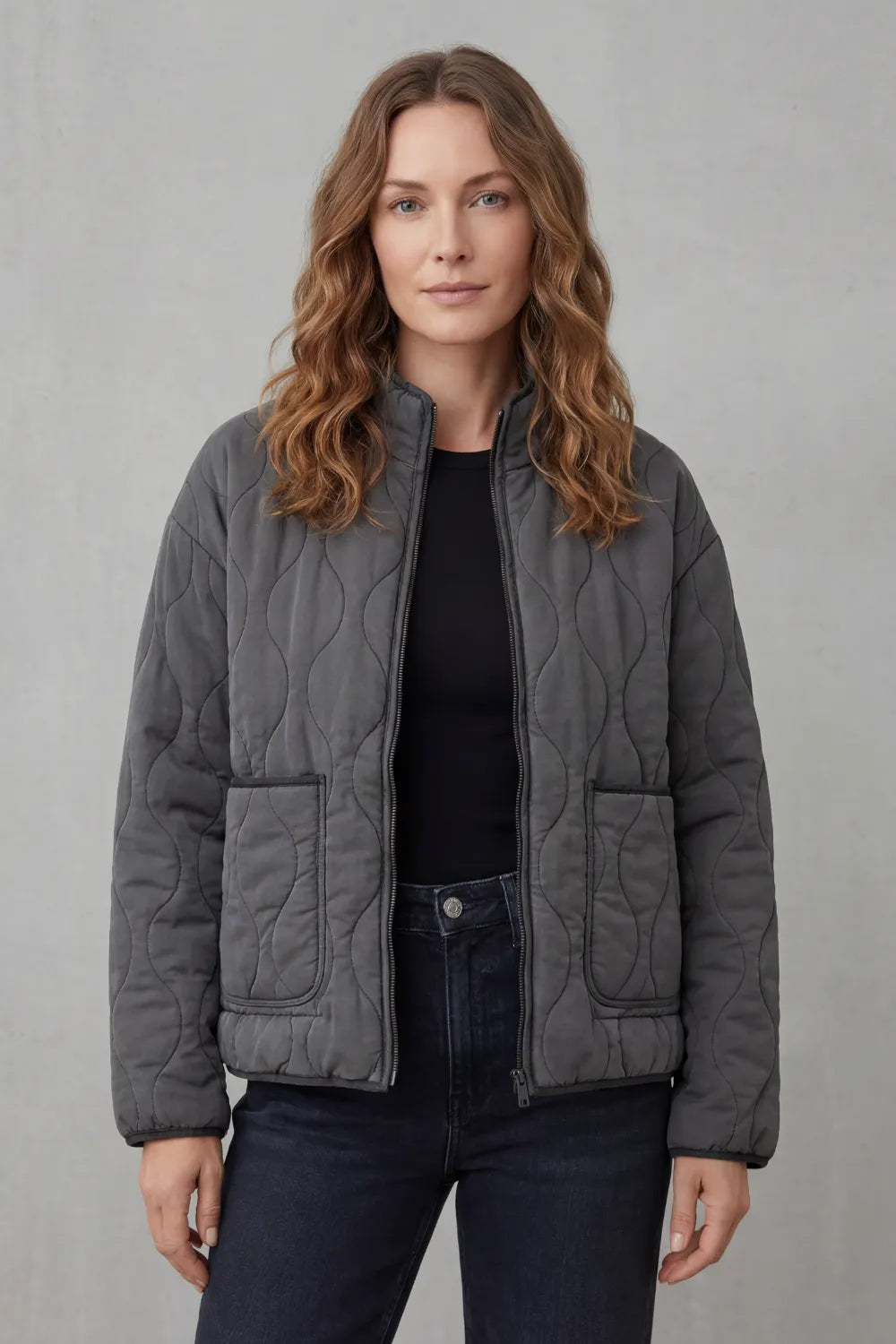 Cavelline High Neck Wave Quilted Zip Up Jacket