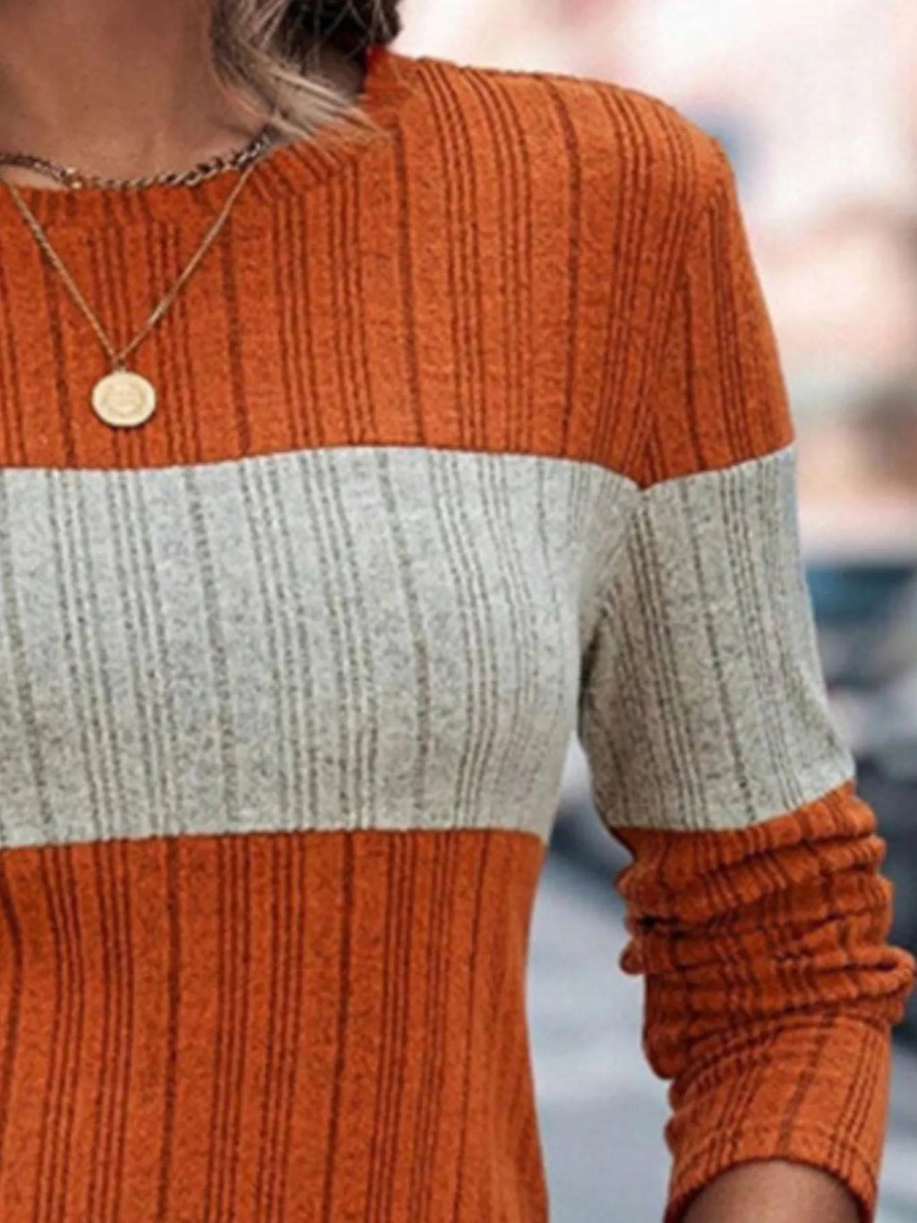 Color Block Round Neck Sweater for Women