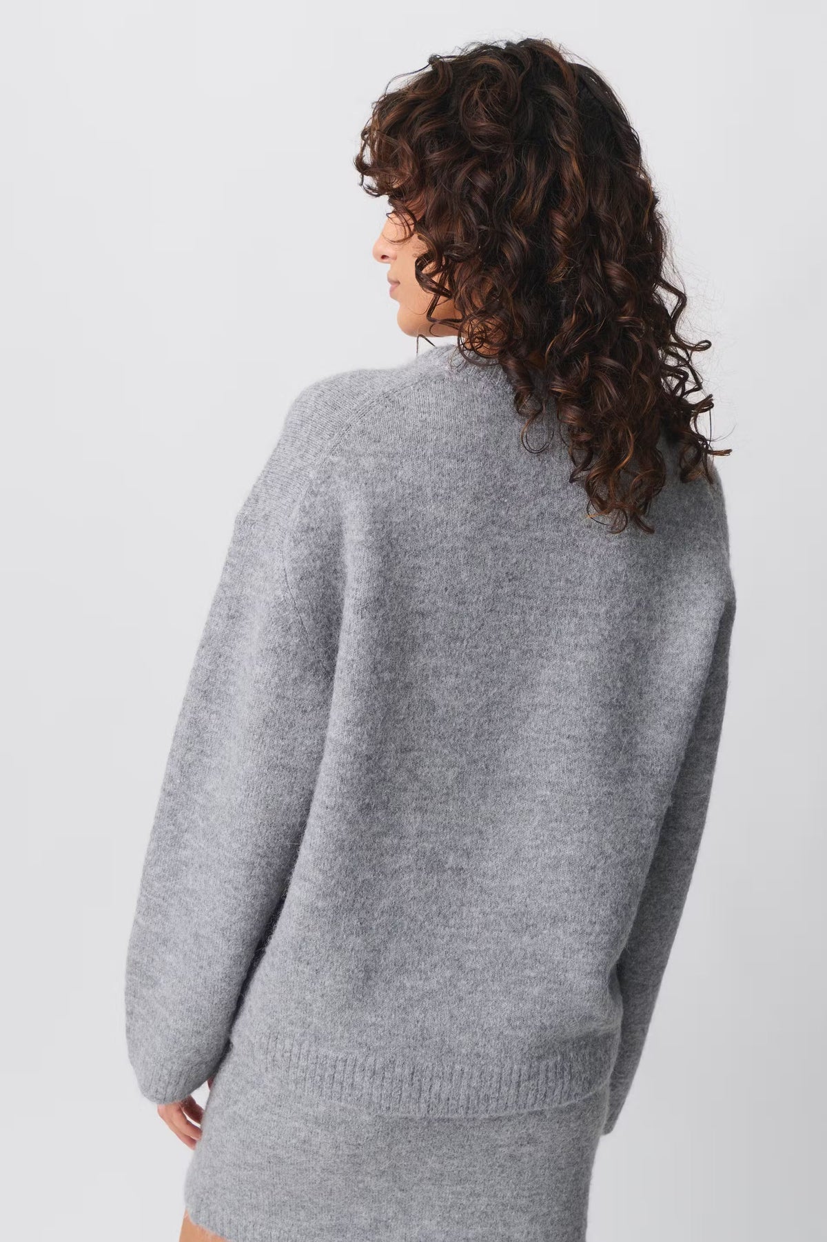 Soft Knitted Women's Sweater, Warm and Comfortable