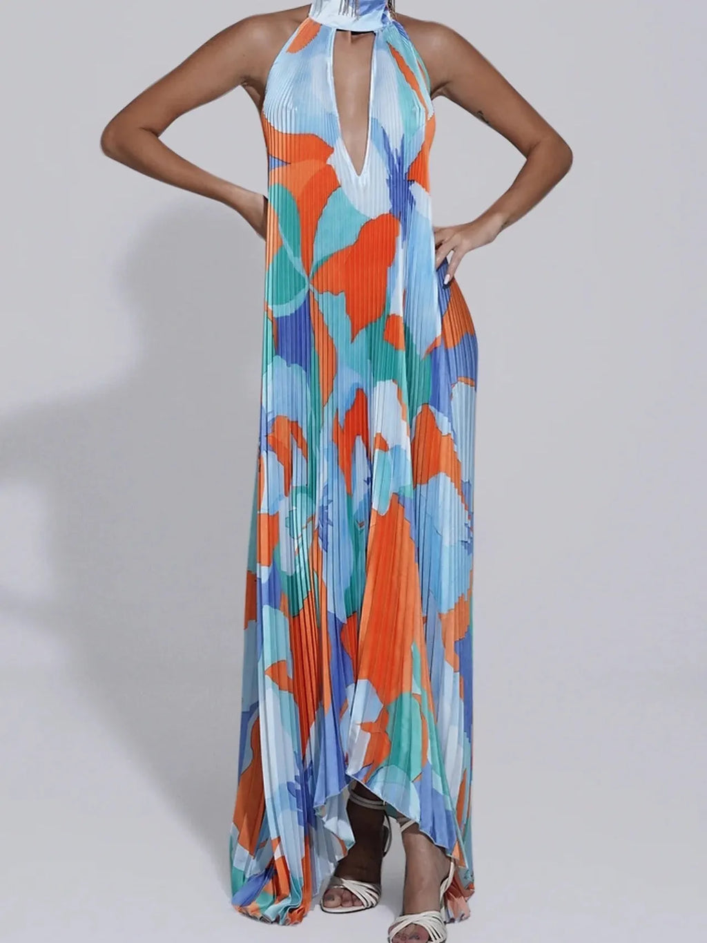 V-neck Halter-neck Backless Sleeveless Printed Pleated Maxi Dress