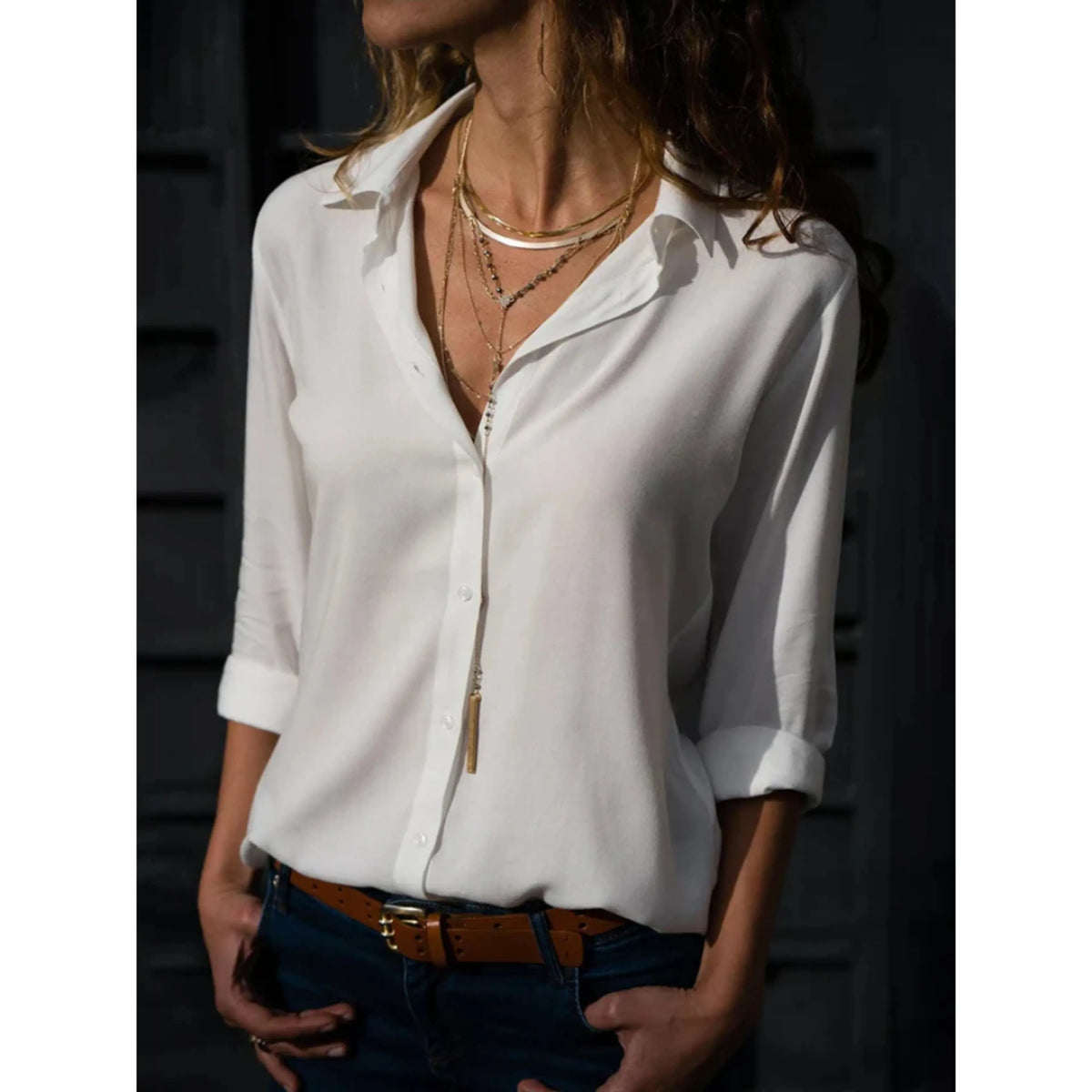 Elegant Women's Blouse with Long Sleeves