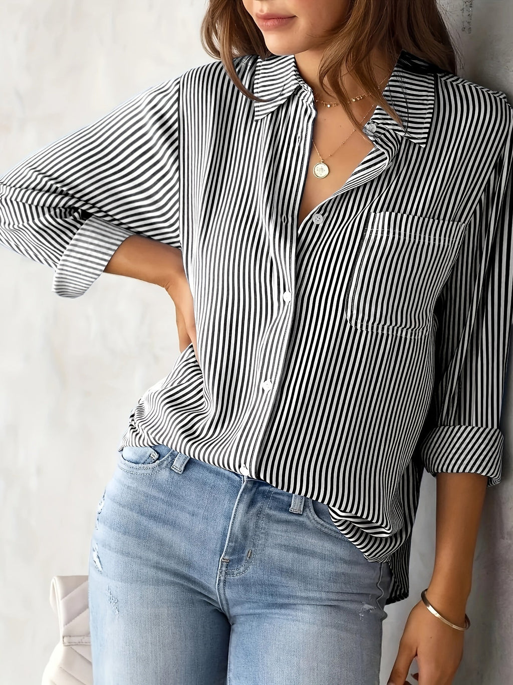 Chic Women's Striped Blouse with Collar and Button Closure