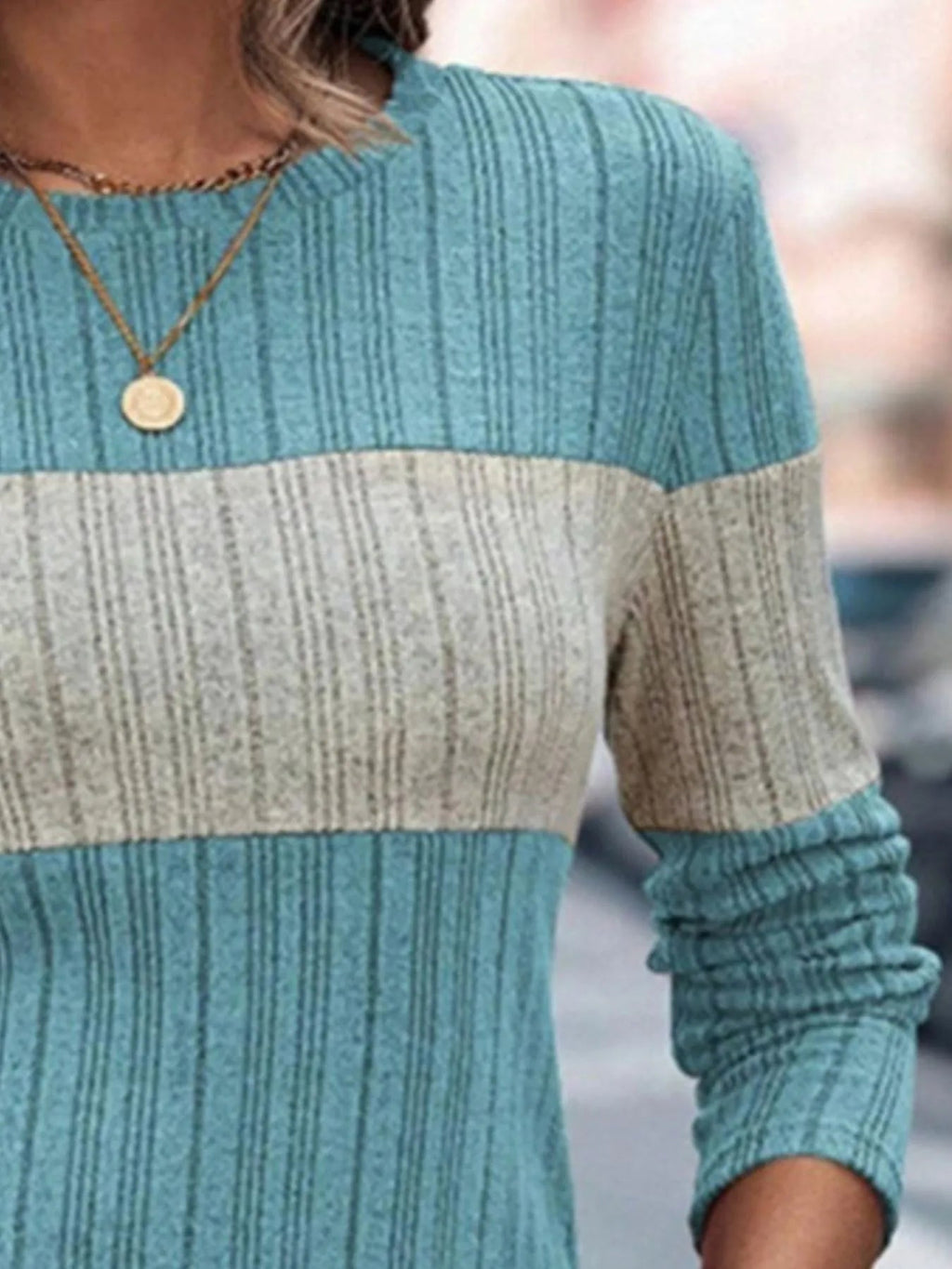 Color Block Round Neck Sweater for Women