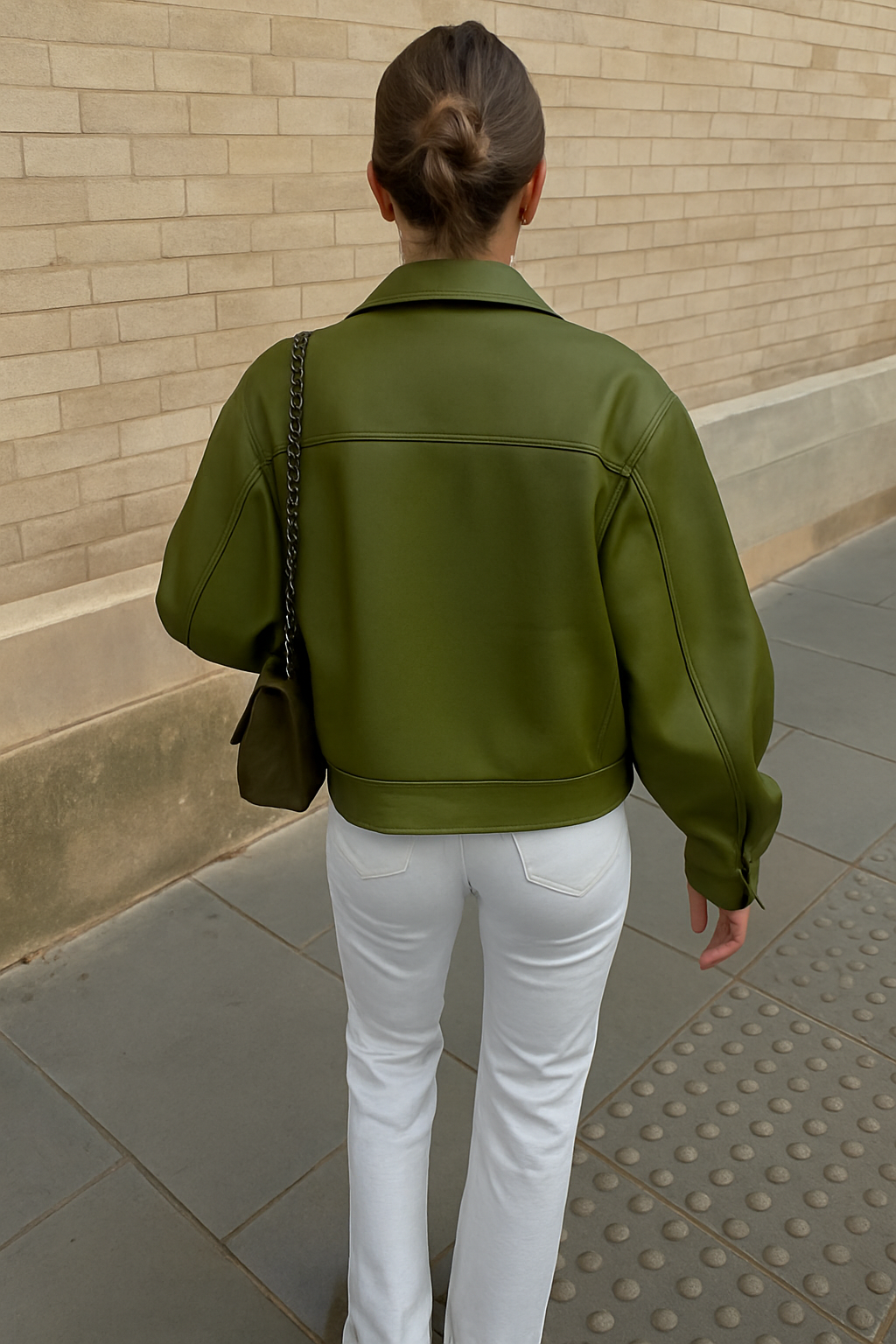 Trendy Oversized Green Leather Jacket for Women with Relaxed Fit